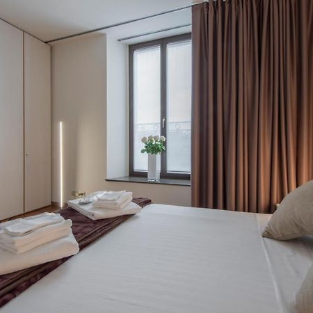 Milan Royal Suites - Luxury Duomo Esterno foto