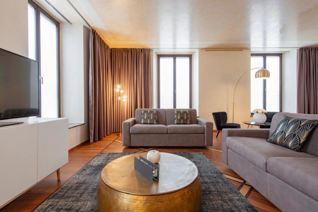 Milan Royal Suites - Luxury Duomo Esterno foto