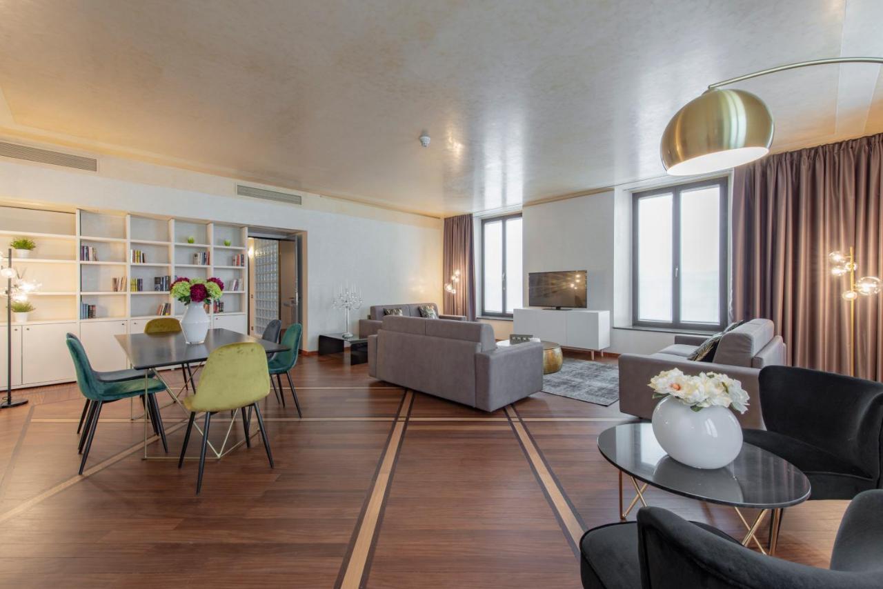 Milan Royal Suites - Luxury Duomo Esterno foto