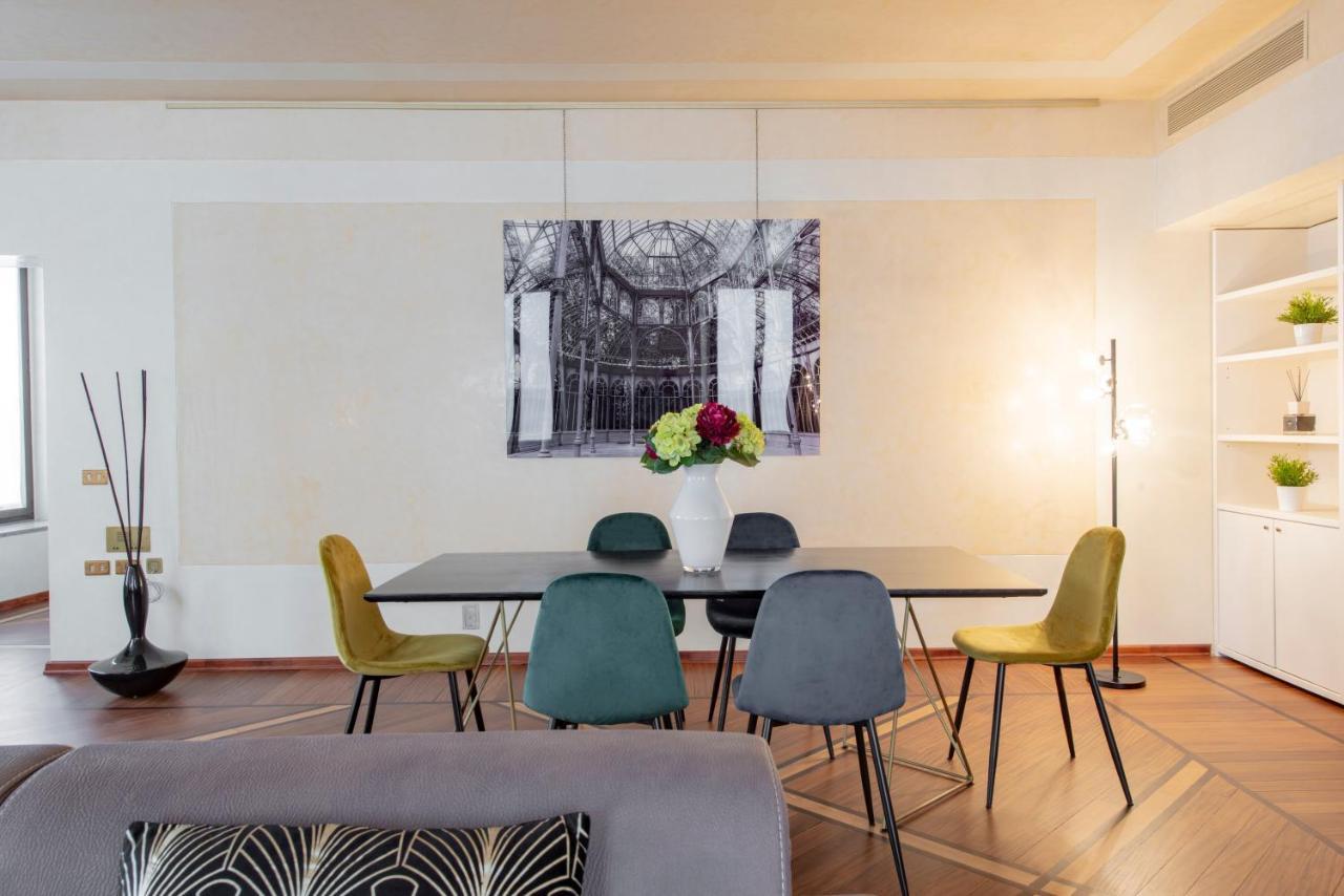 Milan Royal Suites - Luxury Duomo Esterno foto
