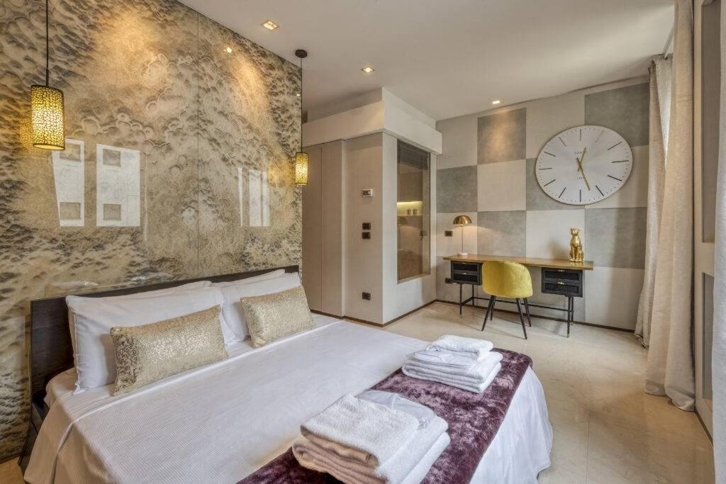 Milan Royal Suites - Luxury Duomo Esterno foto